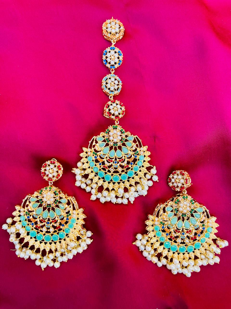 Meenu Earrings & Tikka