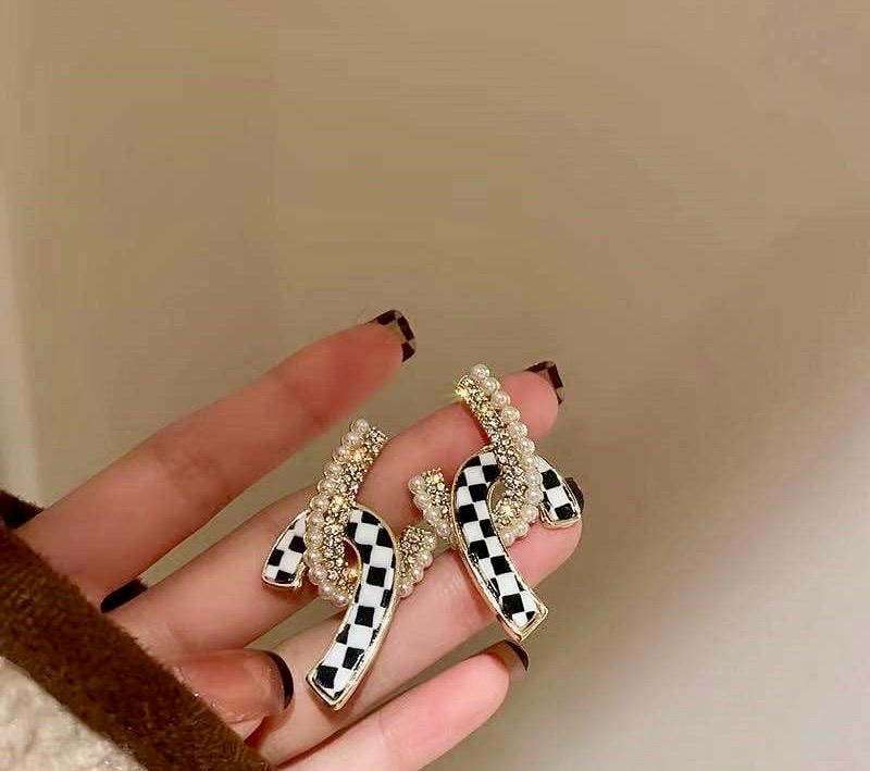 Checked Double Hoops