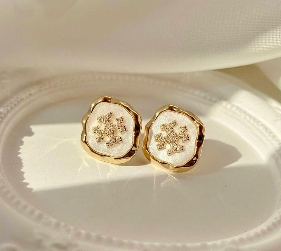 Sparkle Studs Earrings