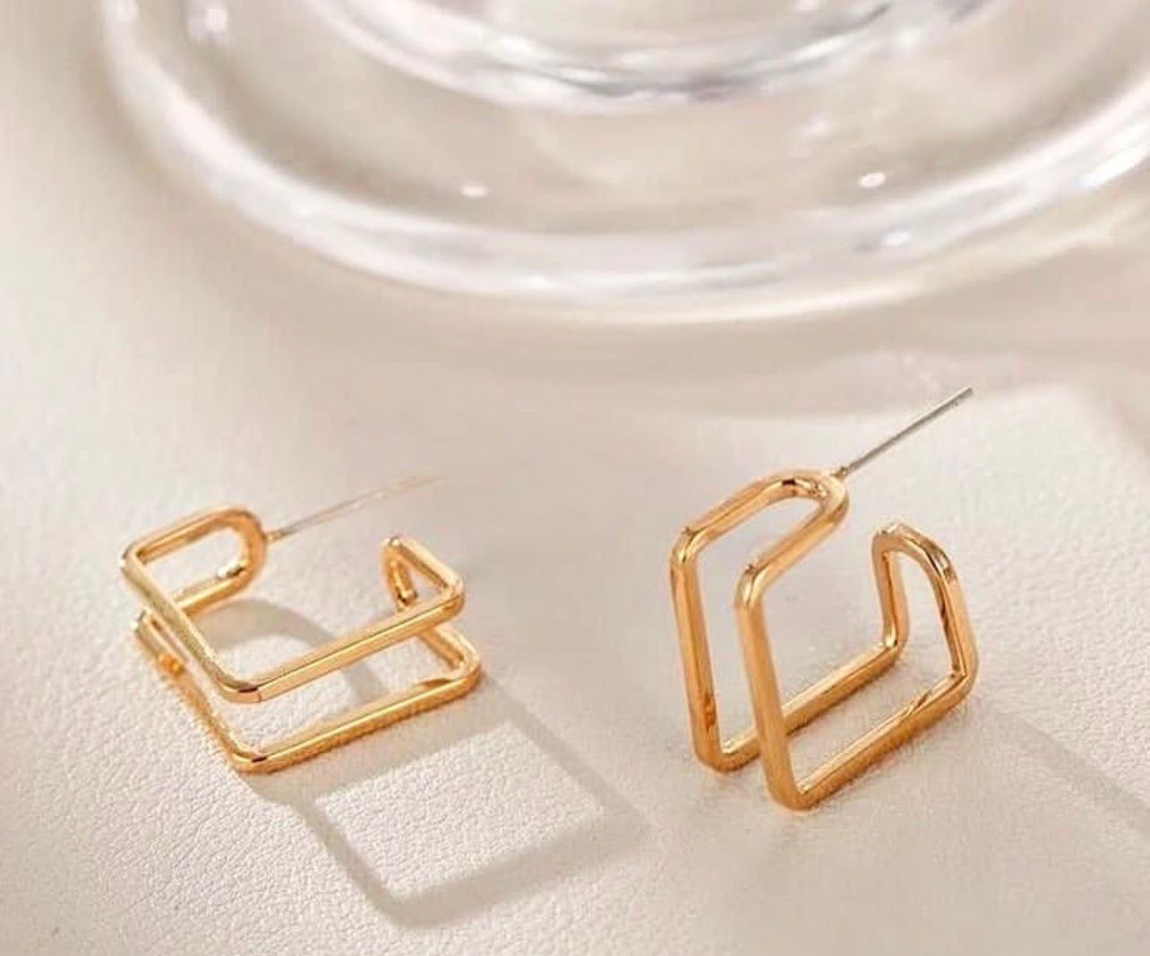 Double Curve Ear Hoops